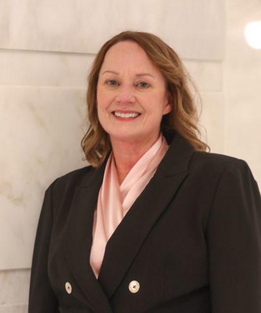 Tammi  Pillars Photo